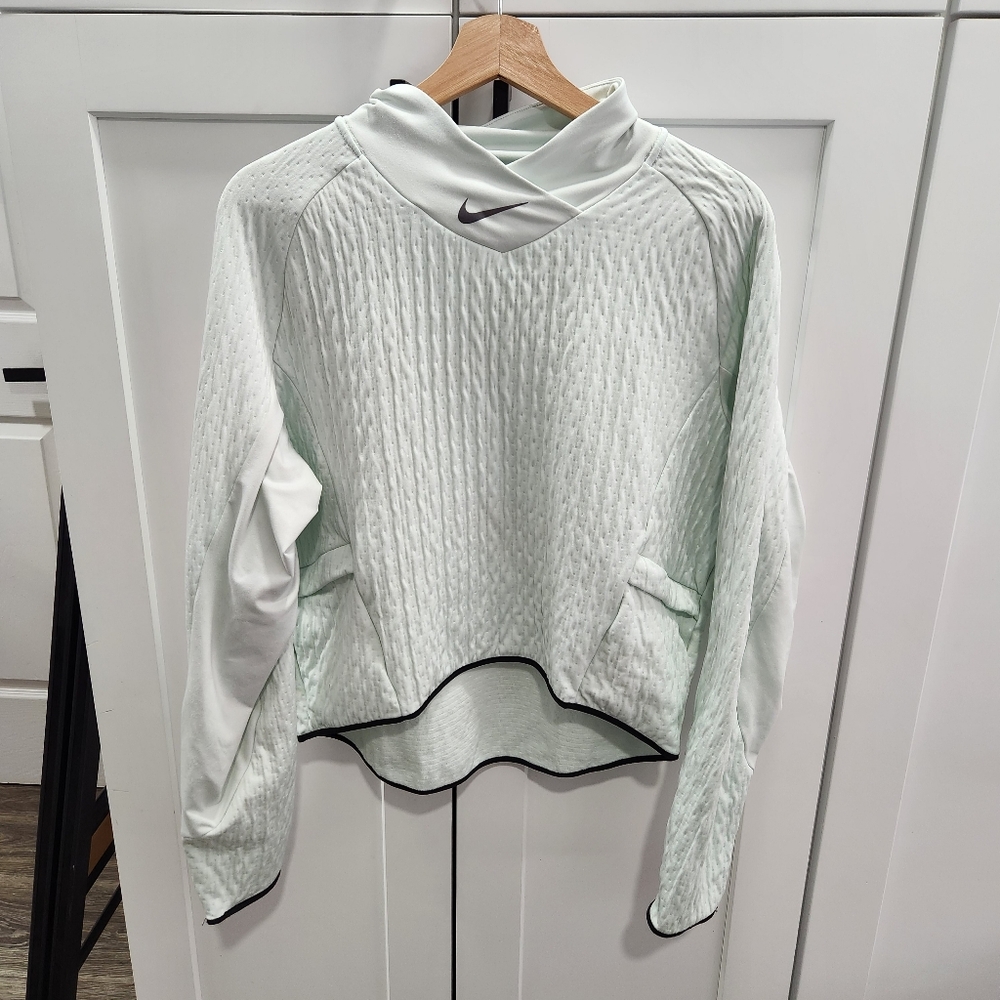Nike Running DivisionTherma-FIT Crop Pullover Medium Mint Green